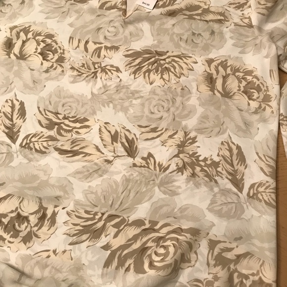 Blouse - Picture 8 of 8